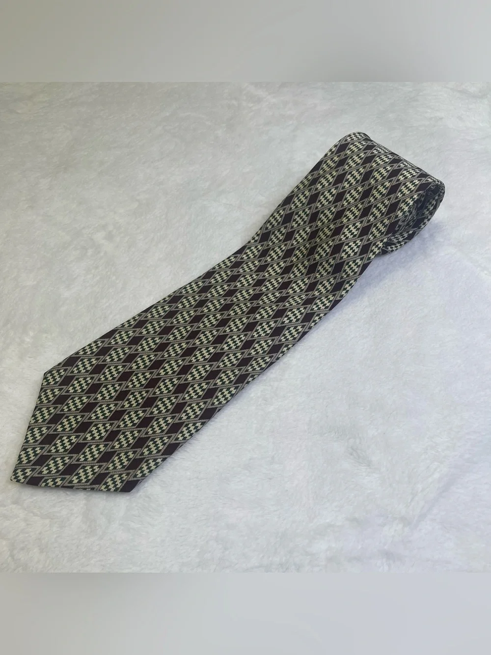 Pattini Mens 100% Silk Extra Long Tie Burgundy Green Geometric Diamond